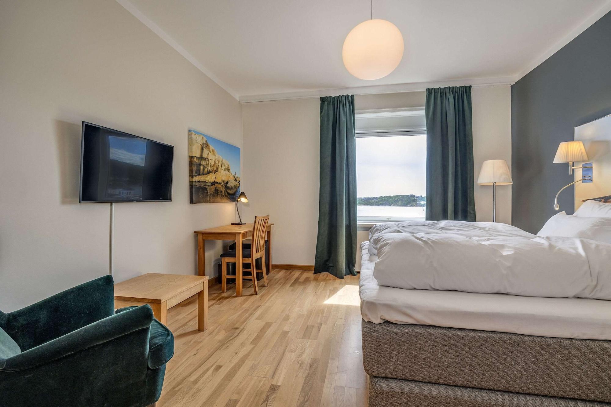 Quality Hotel Grand לארביק מראה חיצוני תמונה